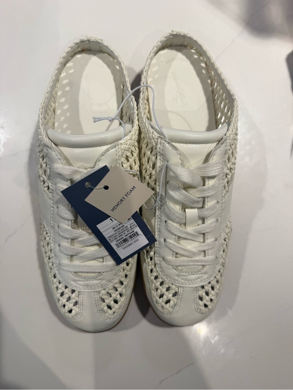 Universal Thread Women's Woven Lace-Up Sneakers in White
